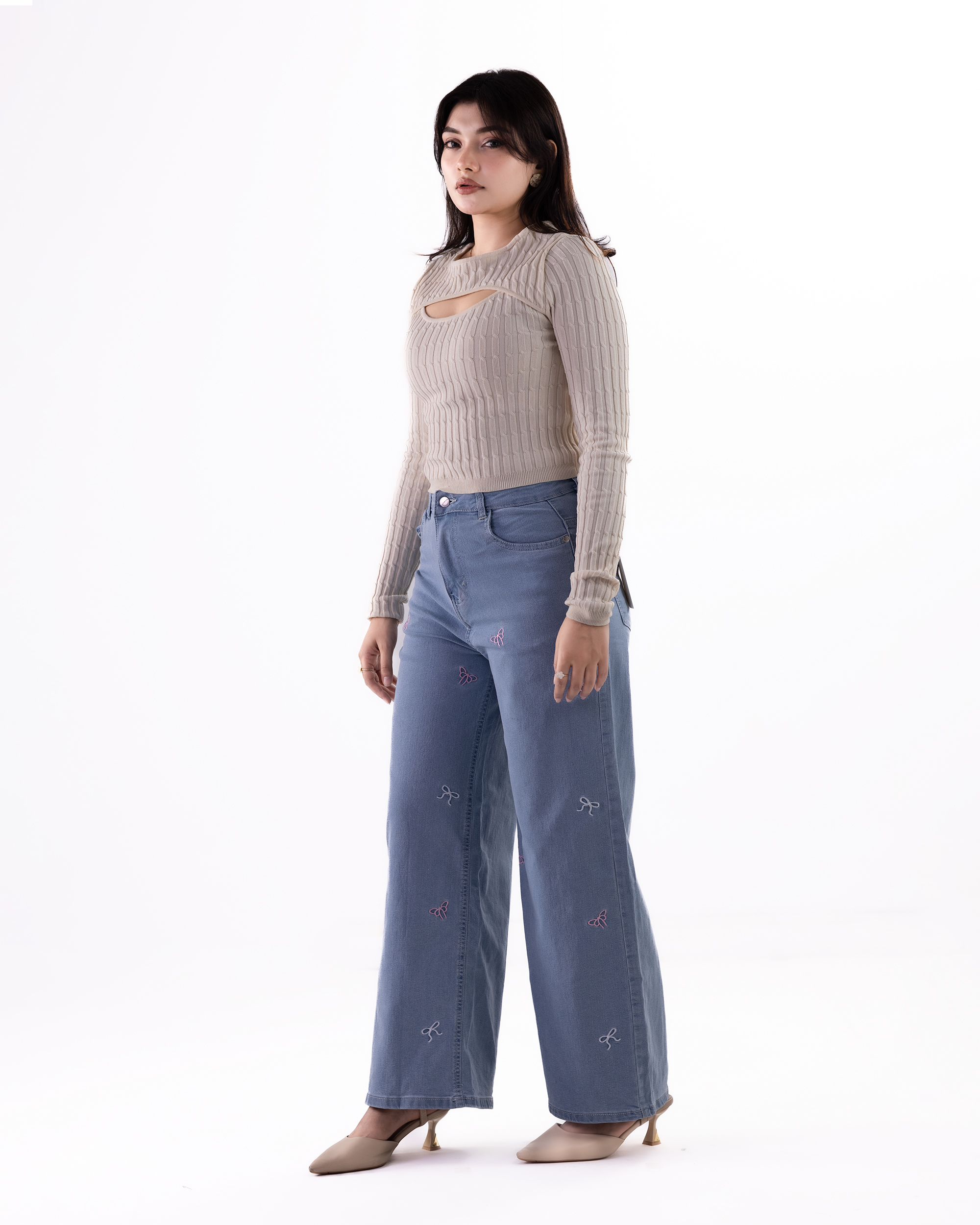 Butter Bow Denim || 21032 gallery picture 3