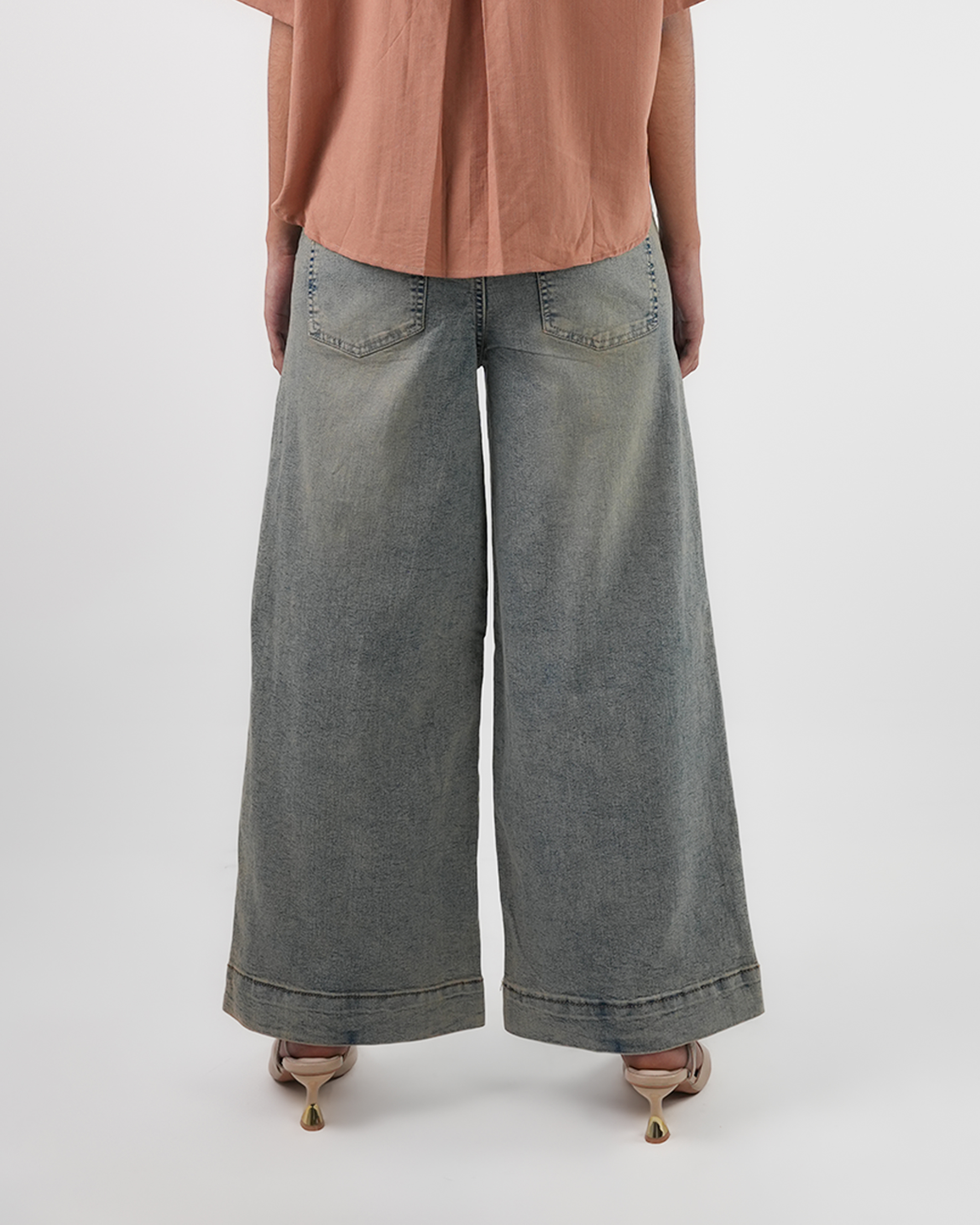 Cloud Fit Wide-Leg Denim || 41013 gallery picture 4