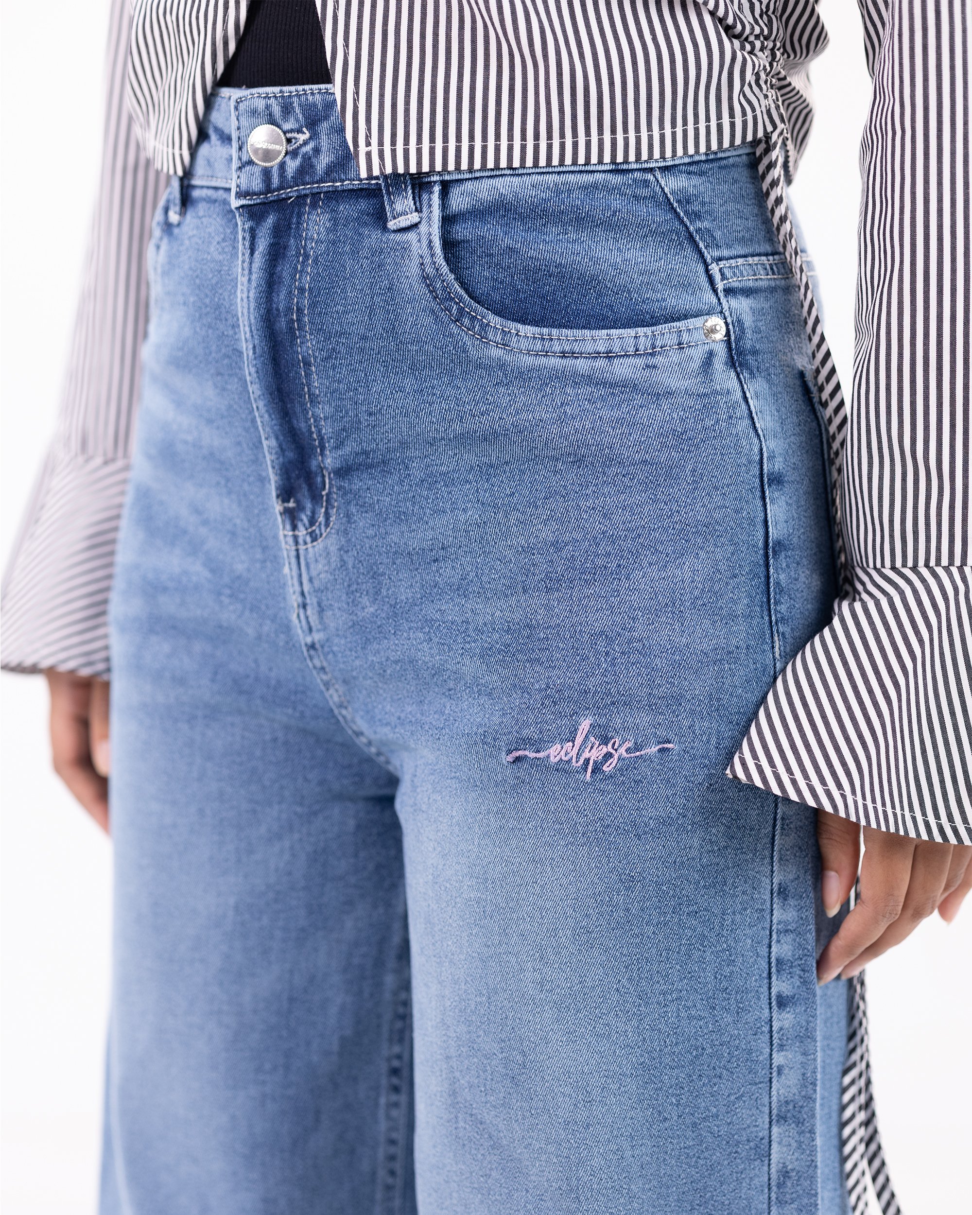 Eclipse Bow Denim || 21031 gallery picture 3