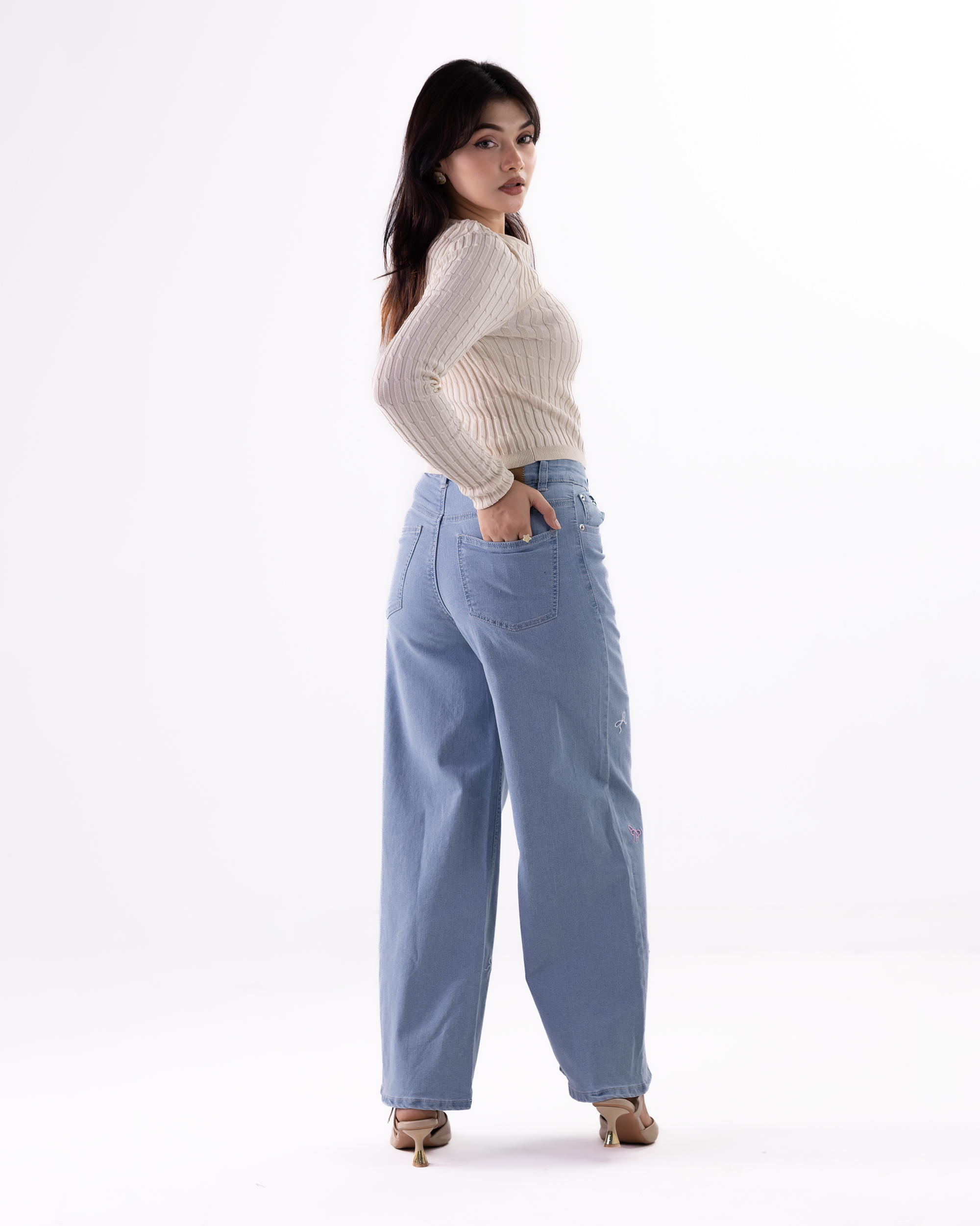 Butter Bow Denim || 21032 gallery picture 4
