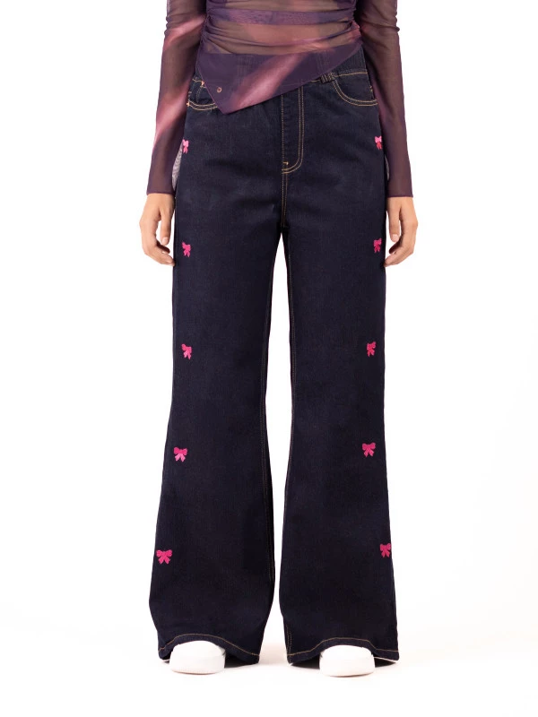 Bowtique Denim || 10011