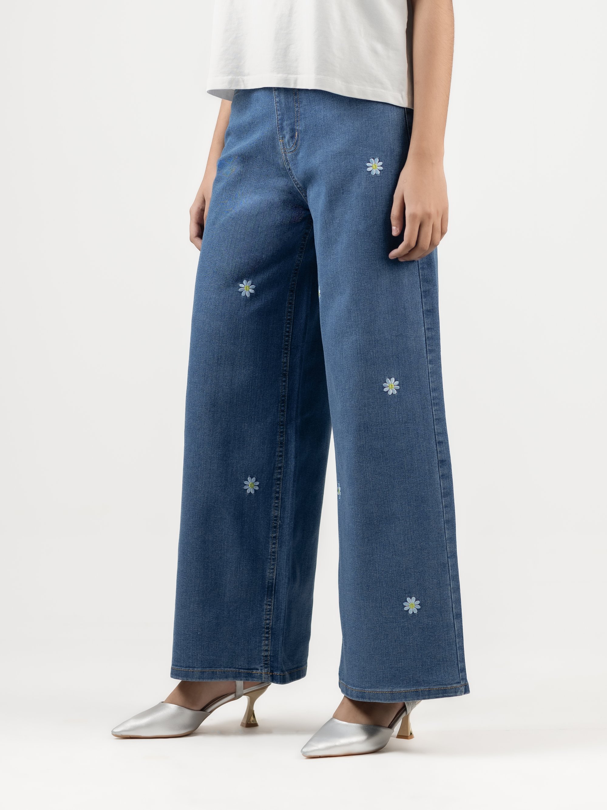 Garden Girl Denim || 21030 gallery picture 3