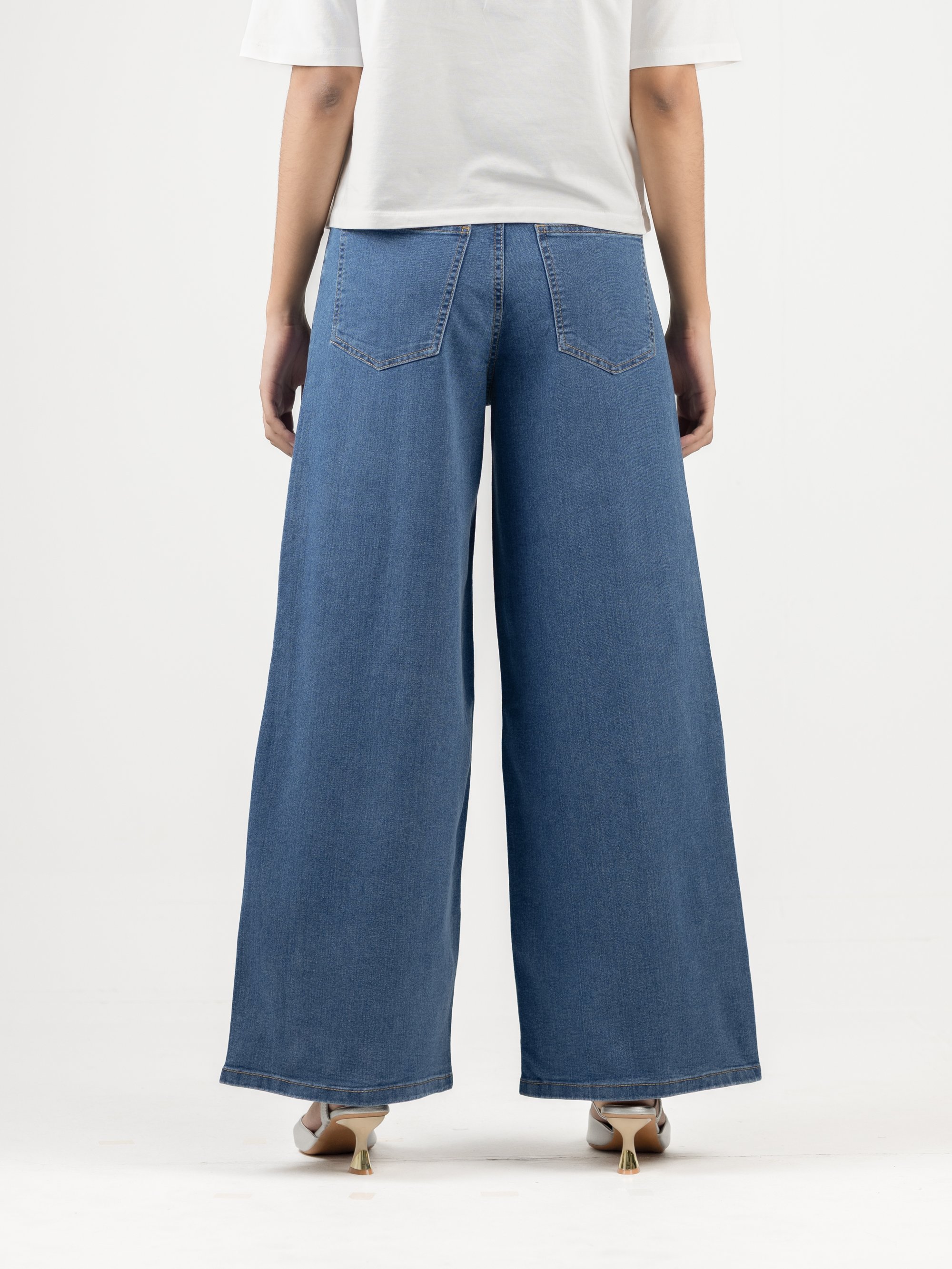 Garden Girl Denim || 21030 gallery picture 6